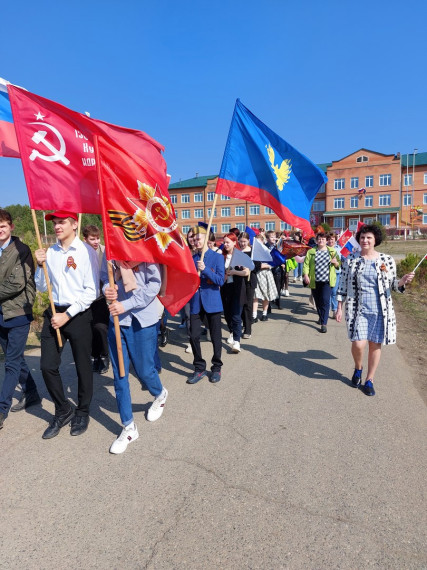 Поселковый митинг, посвященный Дню Победы.
