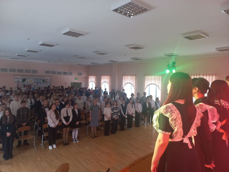 Школьный концерт «Одна страна – одна история»,  посвященный 100-летию со дня образования Нижнеингашского района.